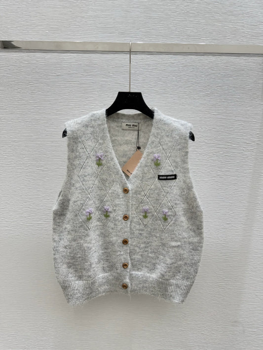 M 25 new logo diamond flower V-neck sleeveless knitted vest
