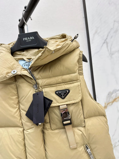 P 25fw hooded turtleneck down vest