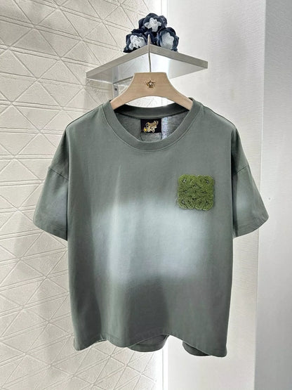 T-shirt à manches courtes et col rond avec motif totem brodé printemps/été LO 25 