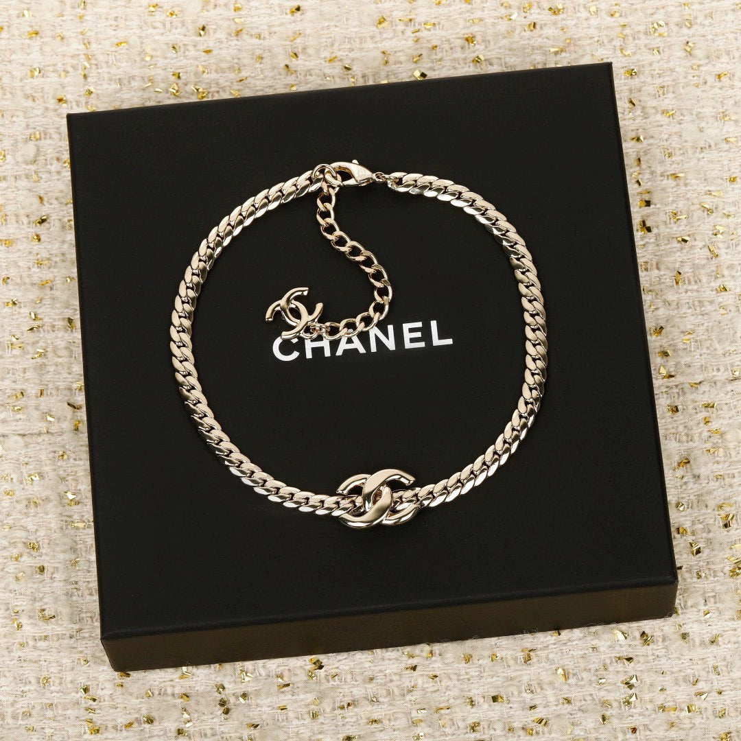 25 Summer new snake bone choker double C necklace