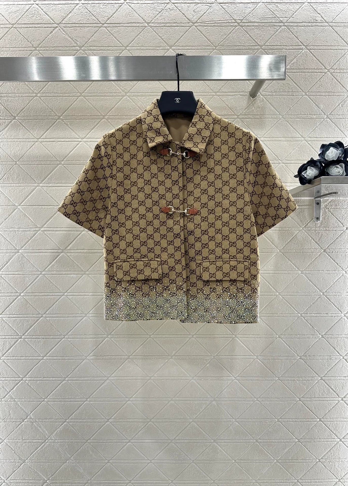 G 25 Hot diamond short-sleeved jacket and skirt suit