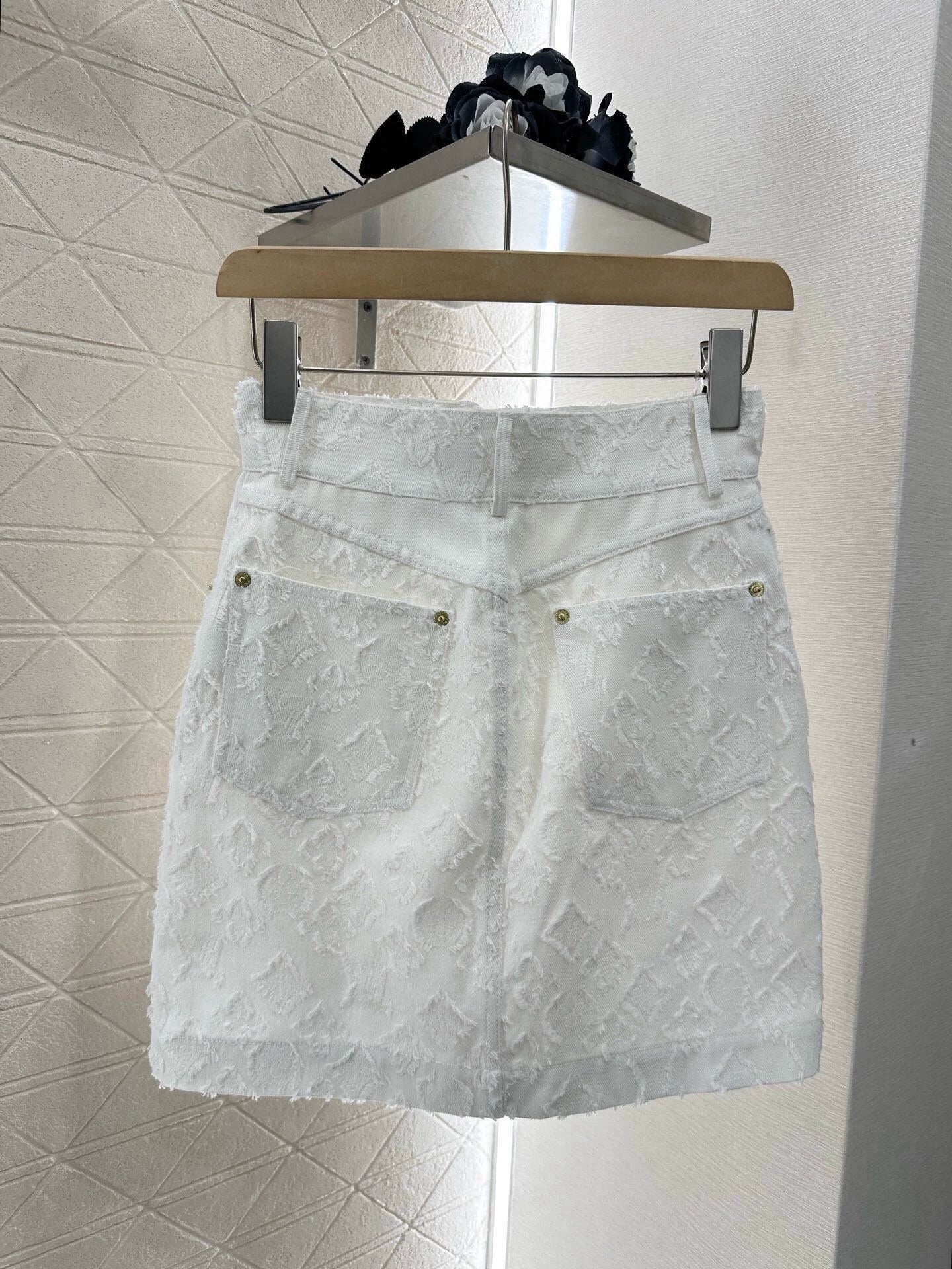 L 25 Summer New Denim Vest Skirt Set