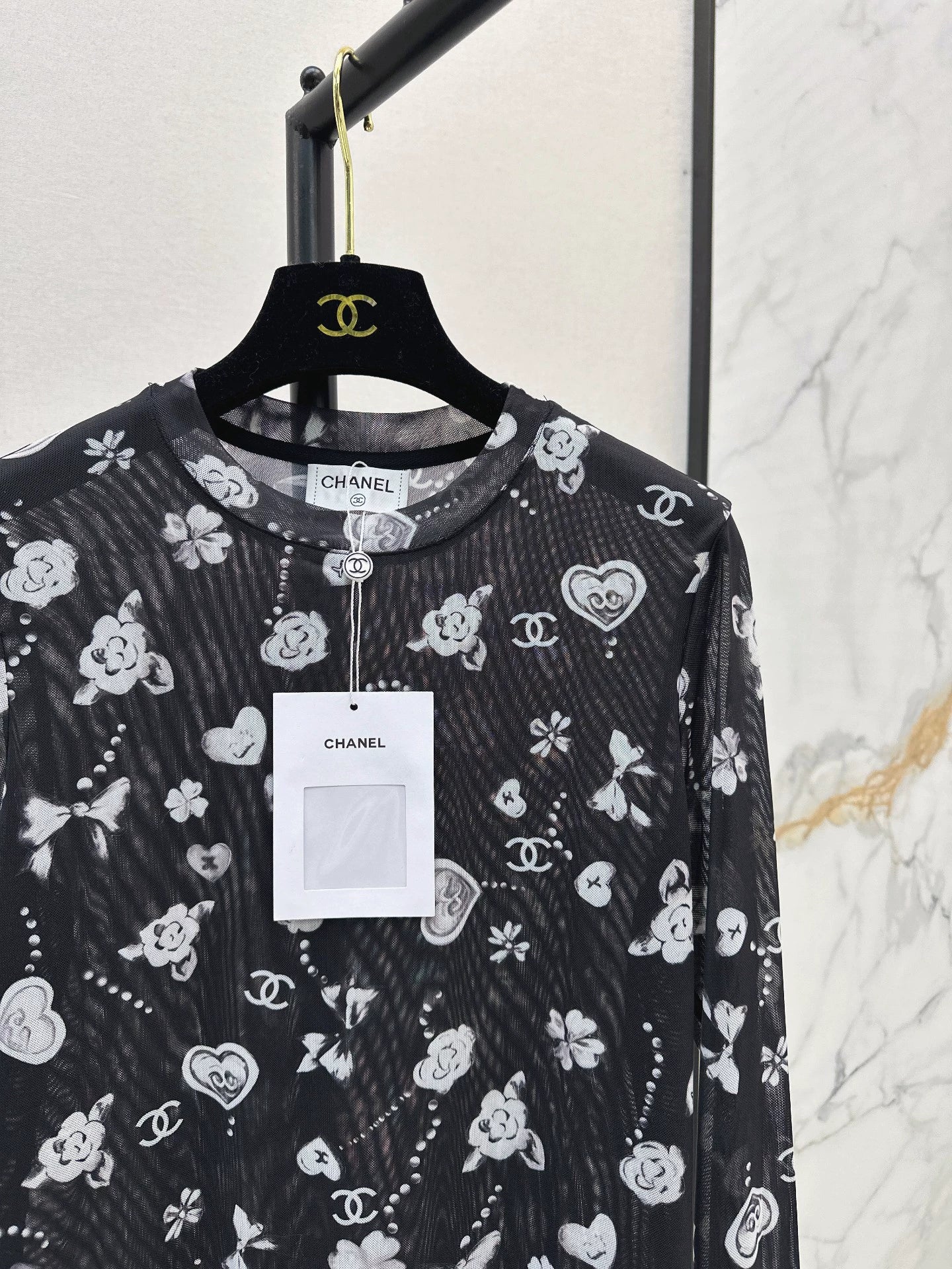 C 25 logo print mesh bottoming shirt