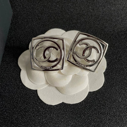 25 Summer new classic double C letter earrings
