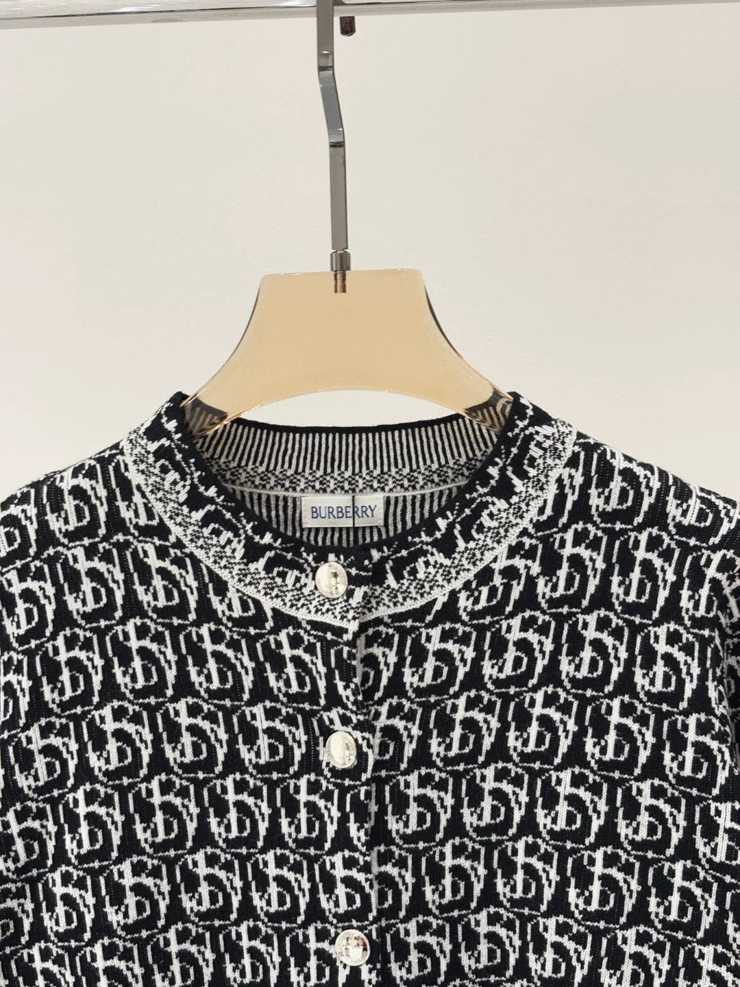 Bu 25 early spring new round neck letter logo jacquard full print knit cardigan