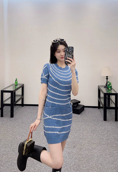 C 25 Frühling und Sommer Neue Stil Anhänger Jacquard Strickkleid 