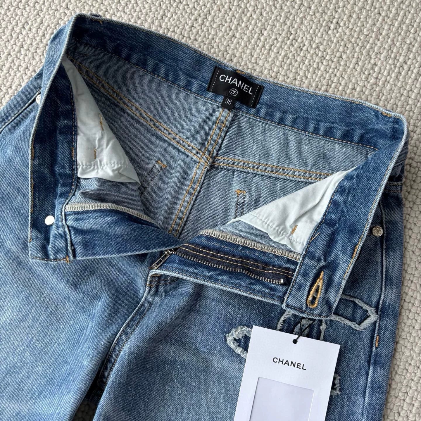 C 25fw Logo patch denim straight-leg pants