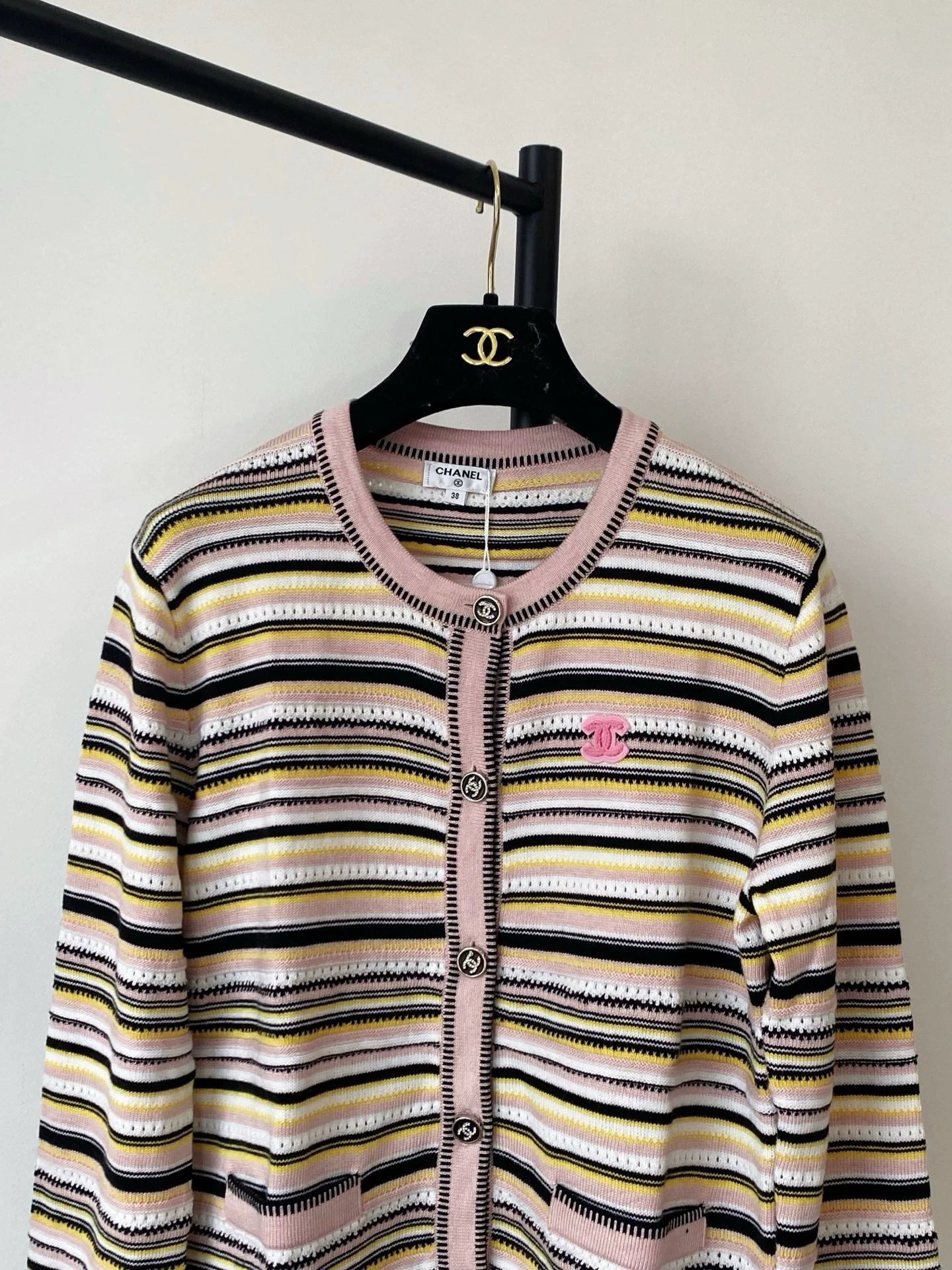 C 25 new striped round neck cardigan