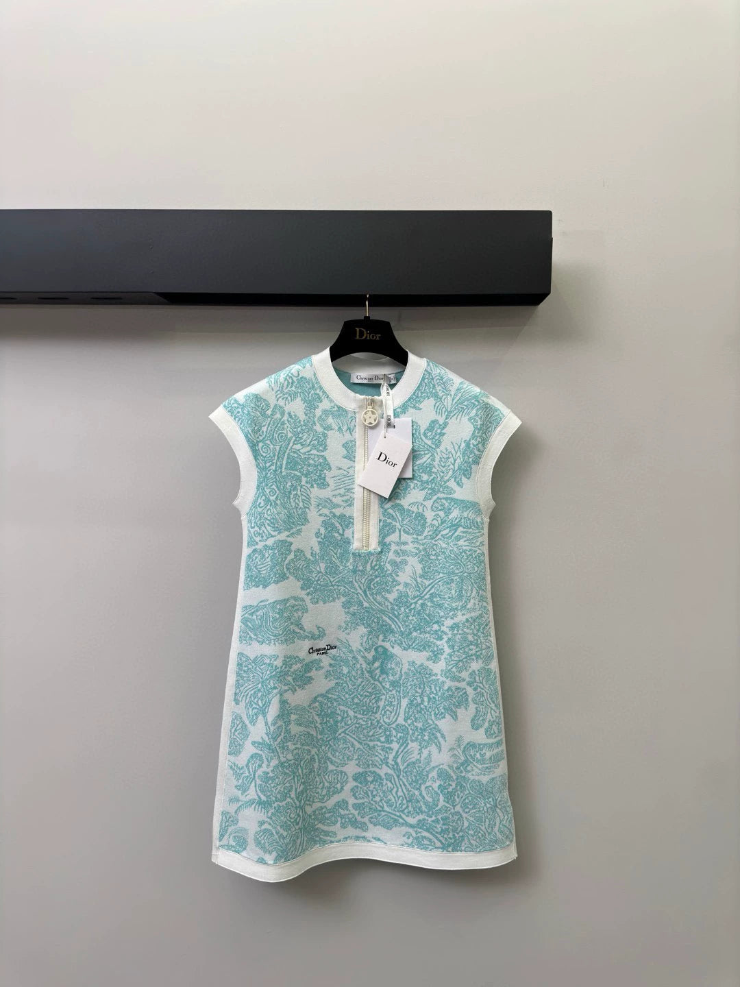D 25 Animal Jungle Collection Sleeveless Dress