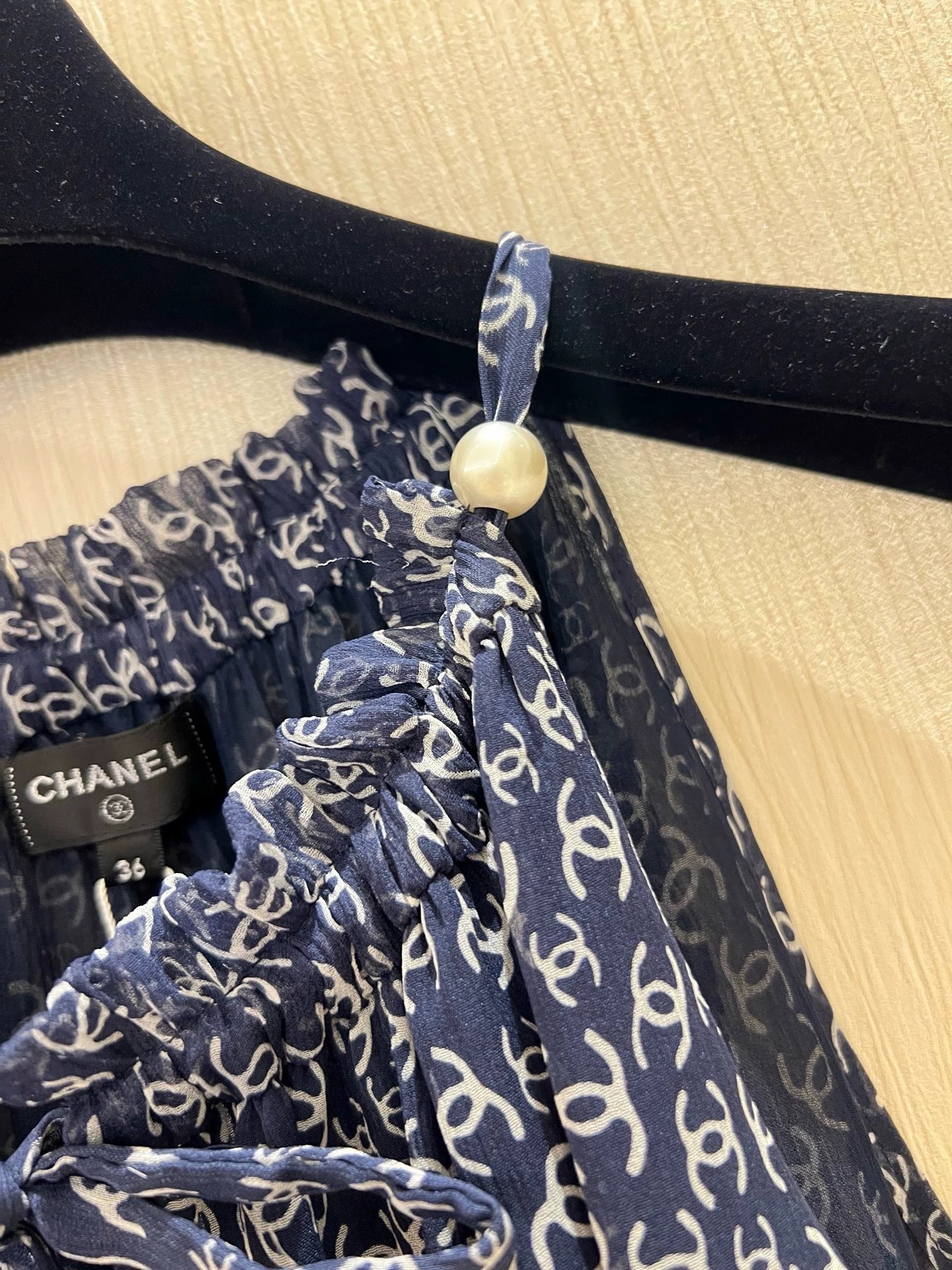 C 25 New Beach Series Pearl Neck Tie Vest (100% silk)