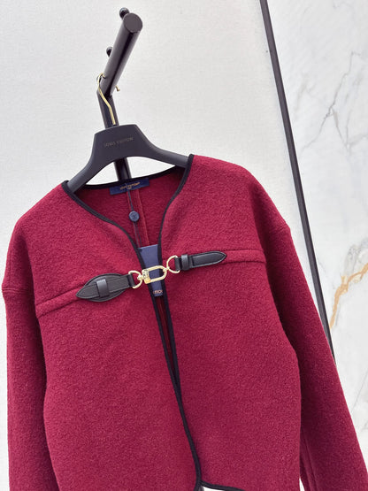 L 25 Leather buttoned cape coat