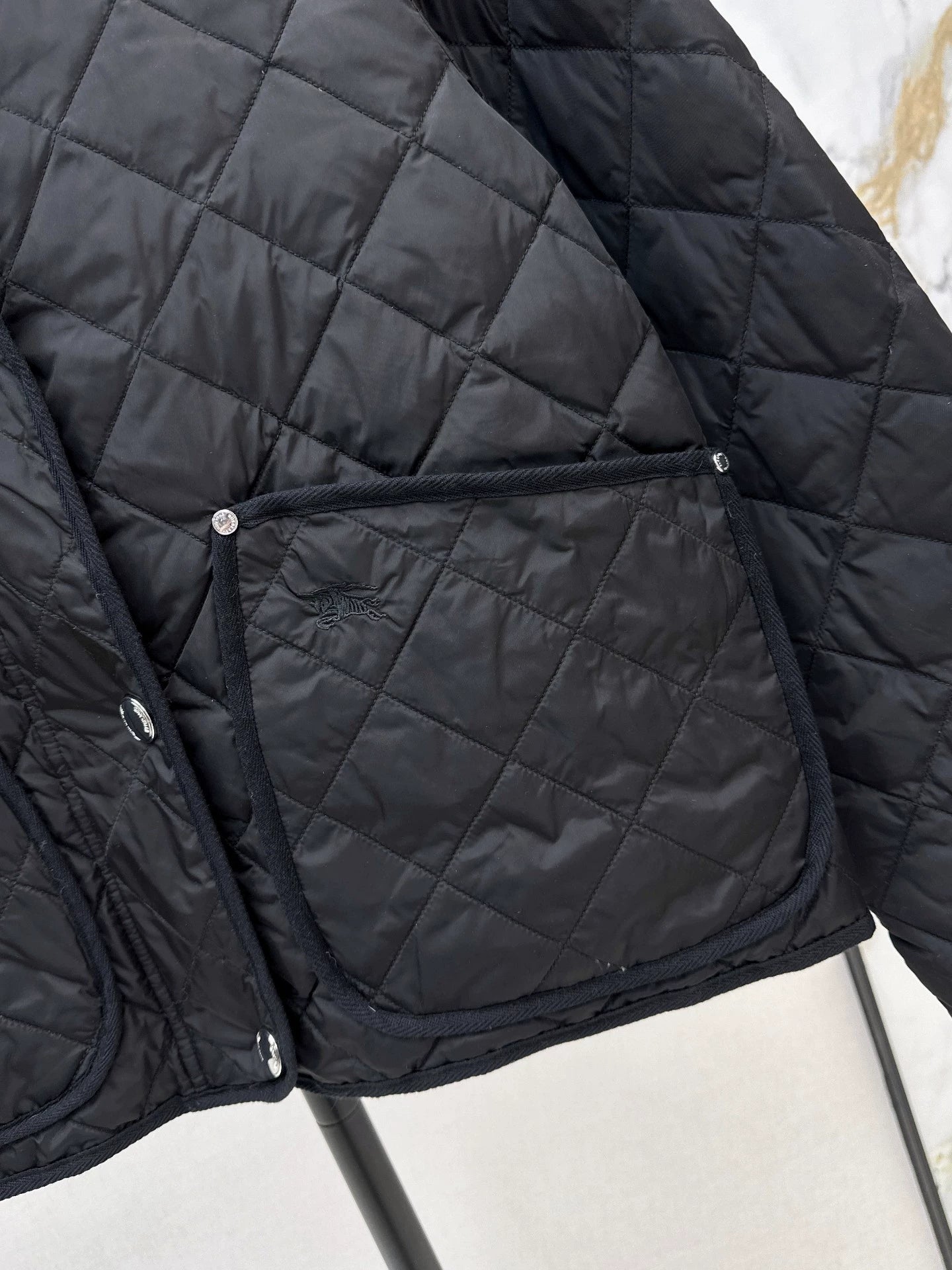 BRU 25 New Diamond Quilted Hooded Down Cropped Jacket