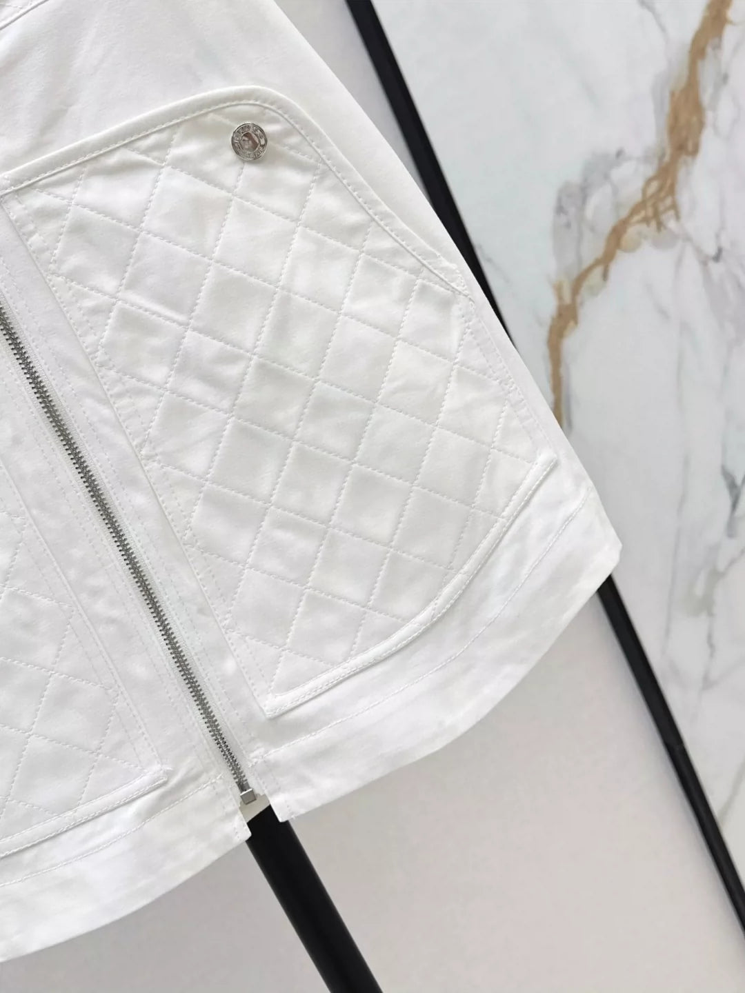 H 25 New three-dimensional cut pocket half skirt