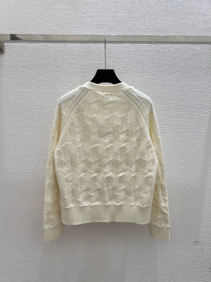 H 25 New Solid Color Simple V-Neck Knit Cardigan（Green Beige Red）