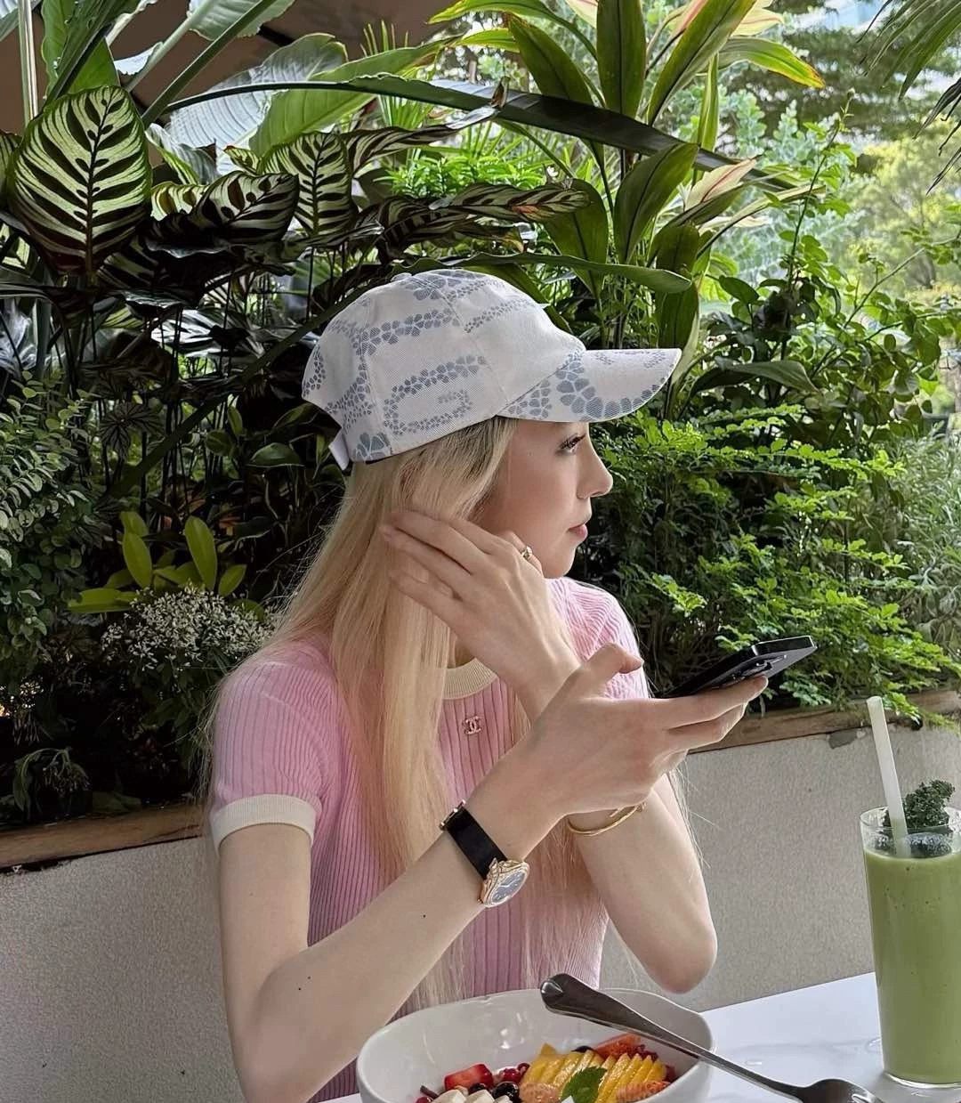 C 25 New Arrival Petal Print Cap