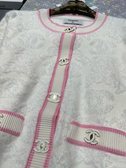 C 24 Autumn Style Three-Dimensional Jacquard Temperament Cardigan