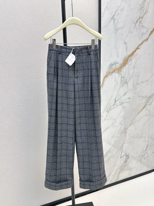 Bru 25 Blue plaid suit and trousers