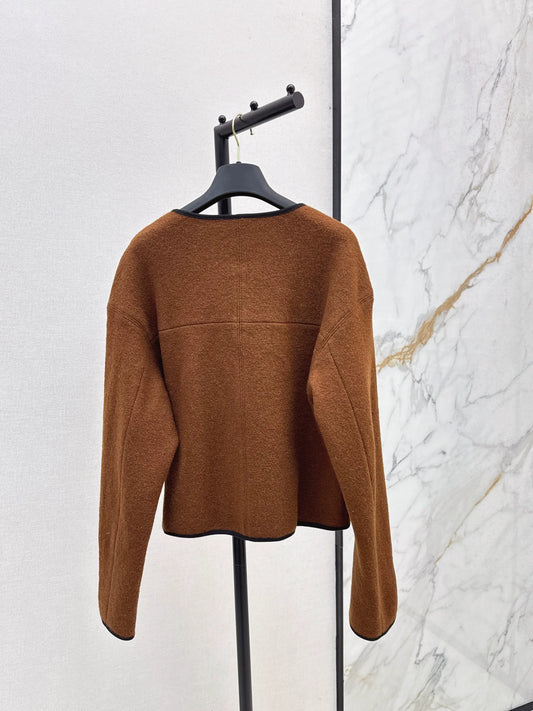 L 25 Leather buttoned cape coat