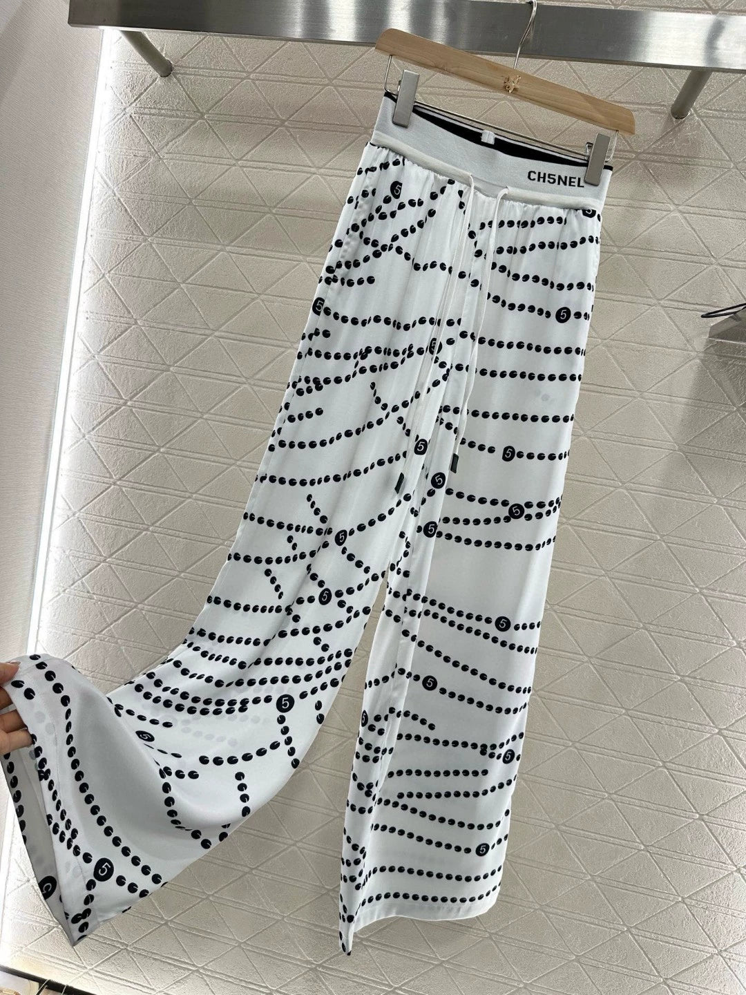 C 25 Pearl Chain Drawstring Straight Leg Pants