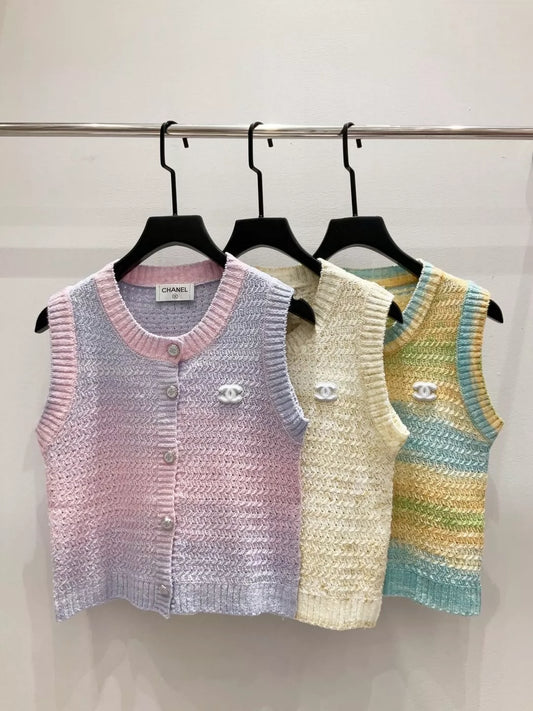 C 25 New gradient-colored dyed yarn knit vest