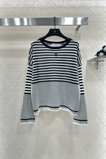 Di 25 loose striped knit sweater