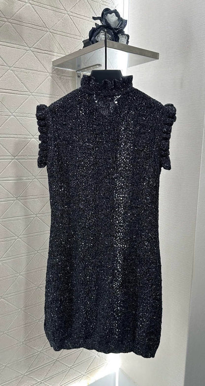 Knitted vest skirt with quilted sleeves
