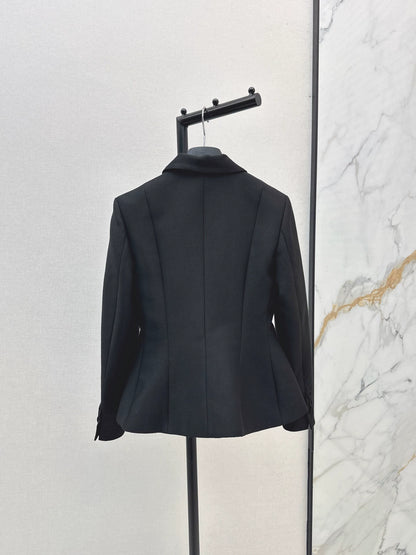 Di 25 Minimalist single breasted slim fit suit jacket