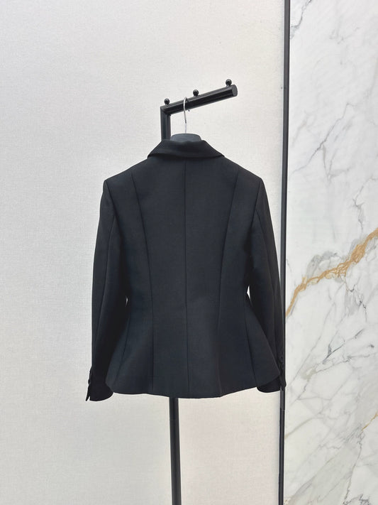 Di 25 Minimalist single breasted slim fit suit jacket