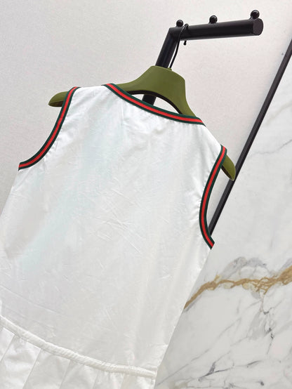 G 25 Spring and Summer New College Style Sleeveless Dresses