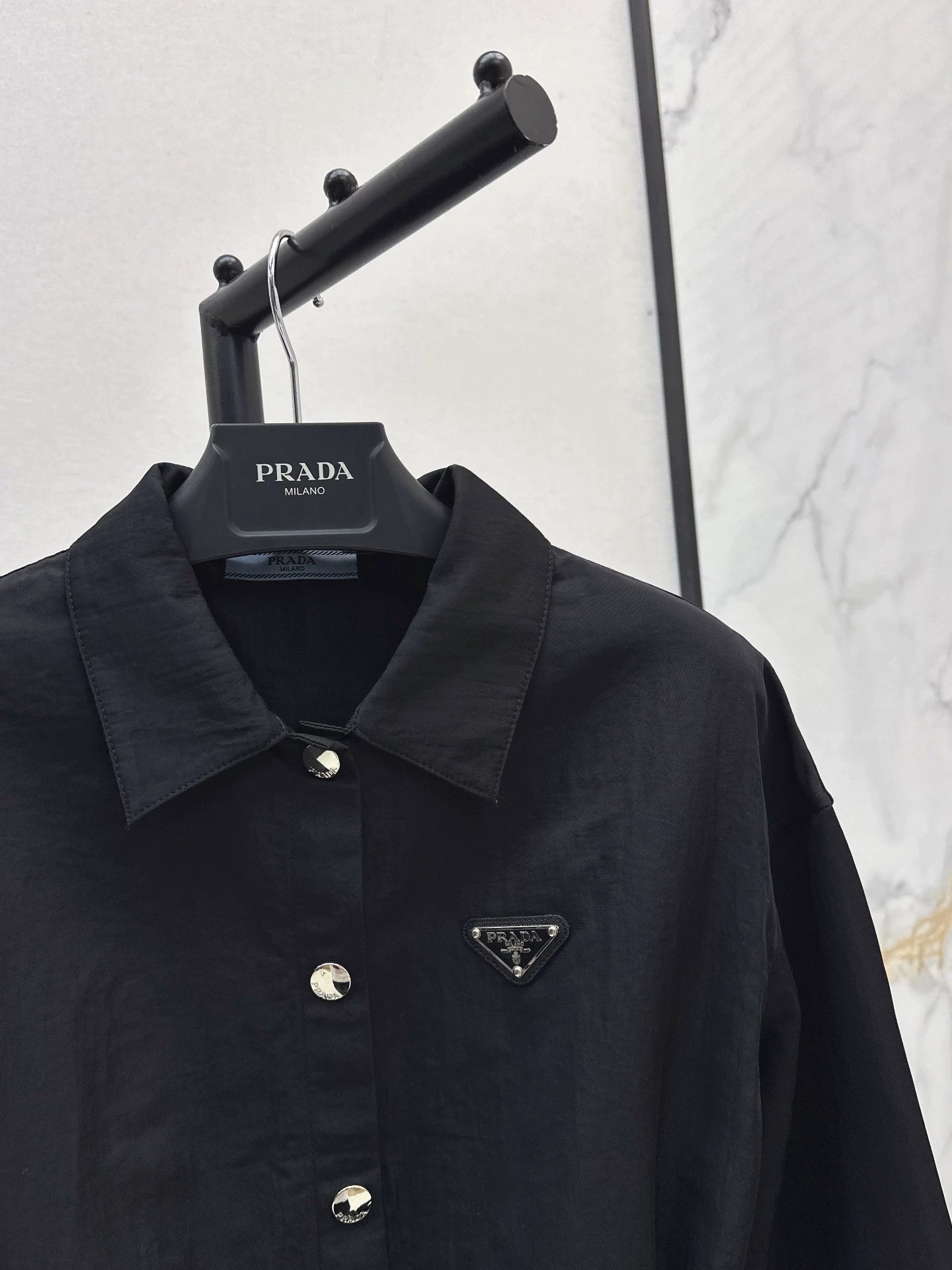 Pr 25 Shirt-style functional button jacket