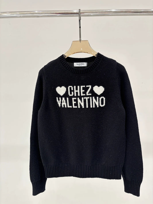 V 25 new letter jacquard round neck long sleeve knitted top(beige/pink)