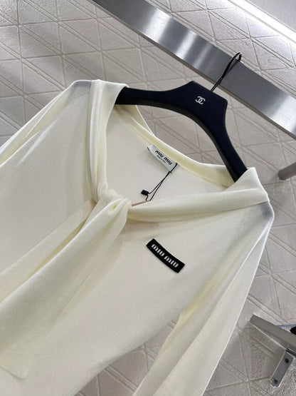 M 2025 new products on the shelves Lace-up knitted tops(beigi,gray)