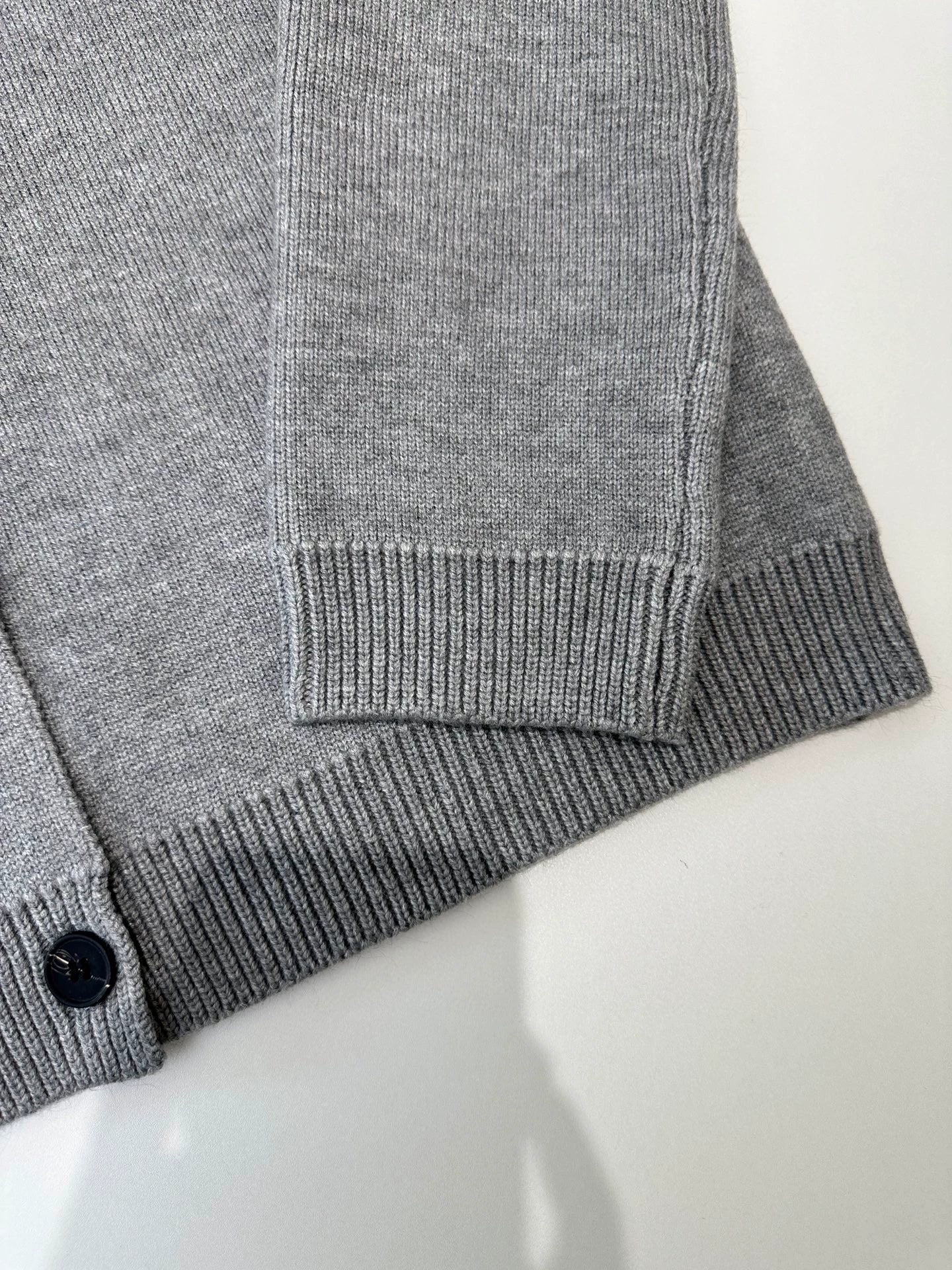 Mi 25 Crew-neck knitted cardigan with logo