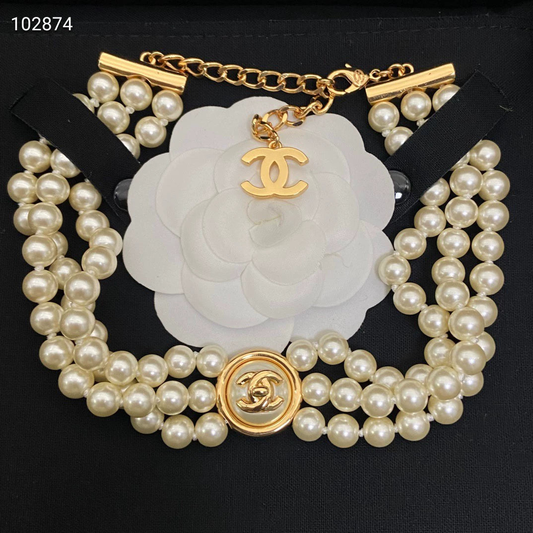 C Palace style three-layer pearl necklace