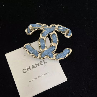 25 Summer new denim blue double C brooch