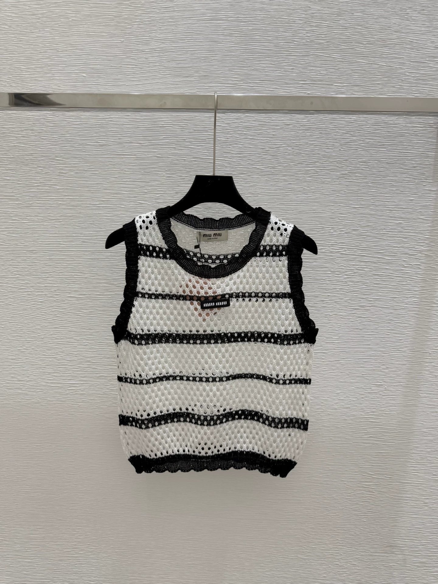 M 25 new striped logo hollow sleeveless knitted vest