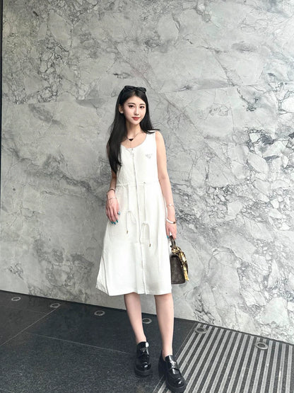 P 25 new straps zipper sleeveless dresses(white black)