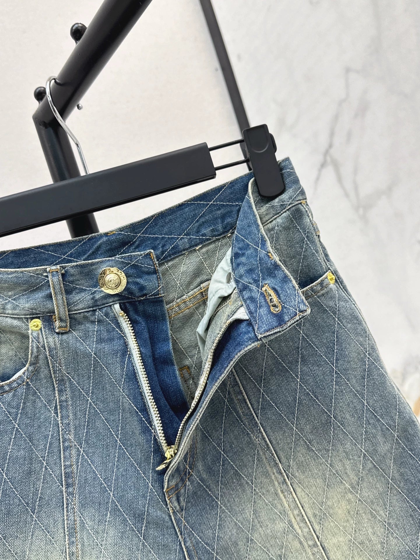 BA 25 Spring/Summer New Denim Rolled-Up Shorts