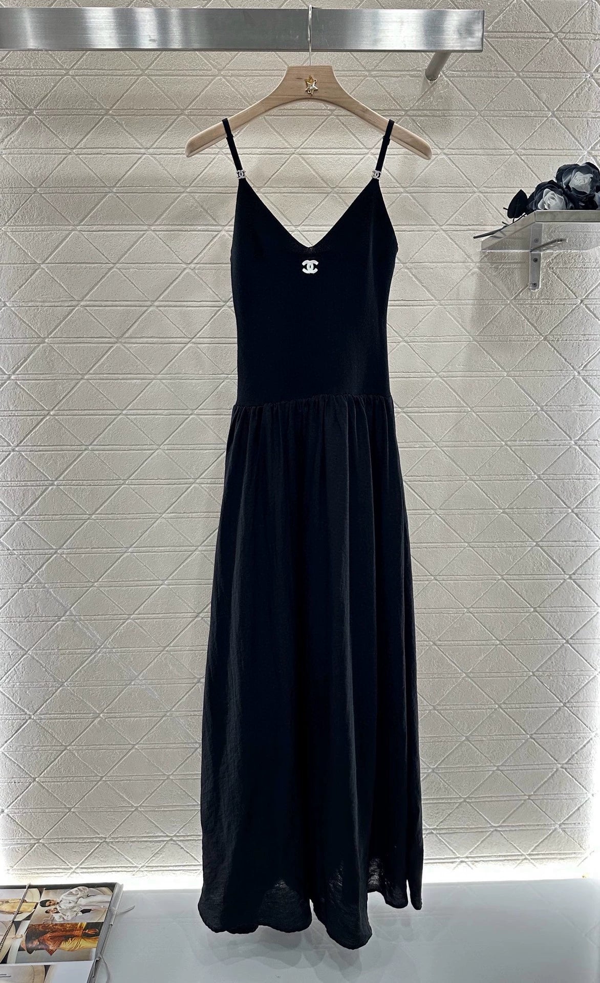 C 25 Knit Patchwork Sling Dress(White black)