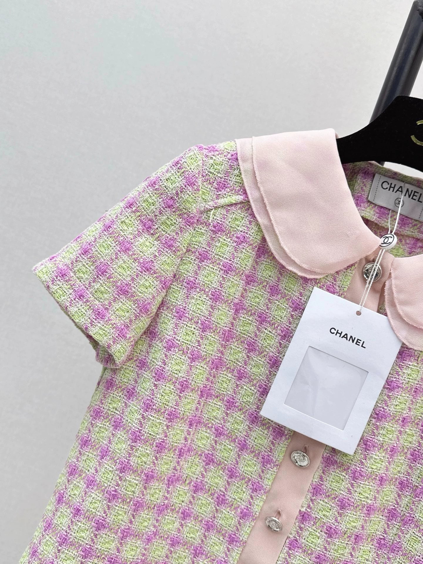 C 25 Pink short sleeves with doll collar