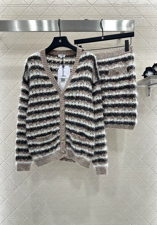 C 25fw Striped knitted cardigan and skirt set
