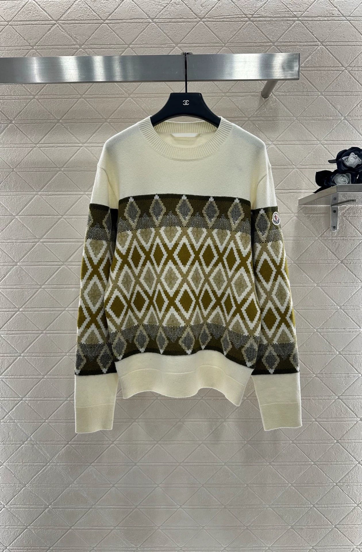 MON 25 Diamond Knit Sweater