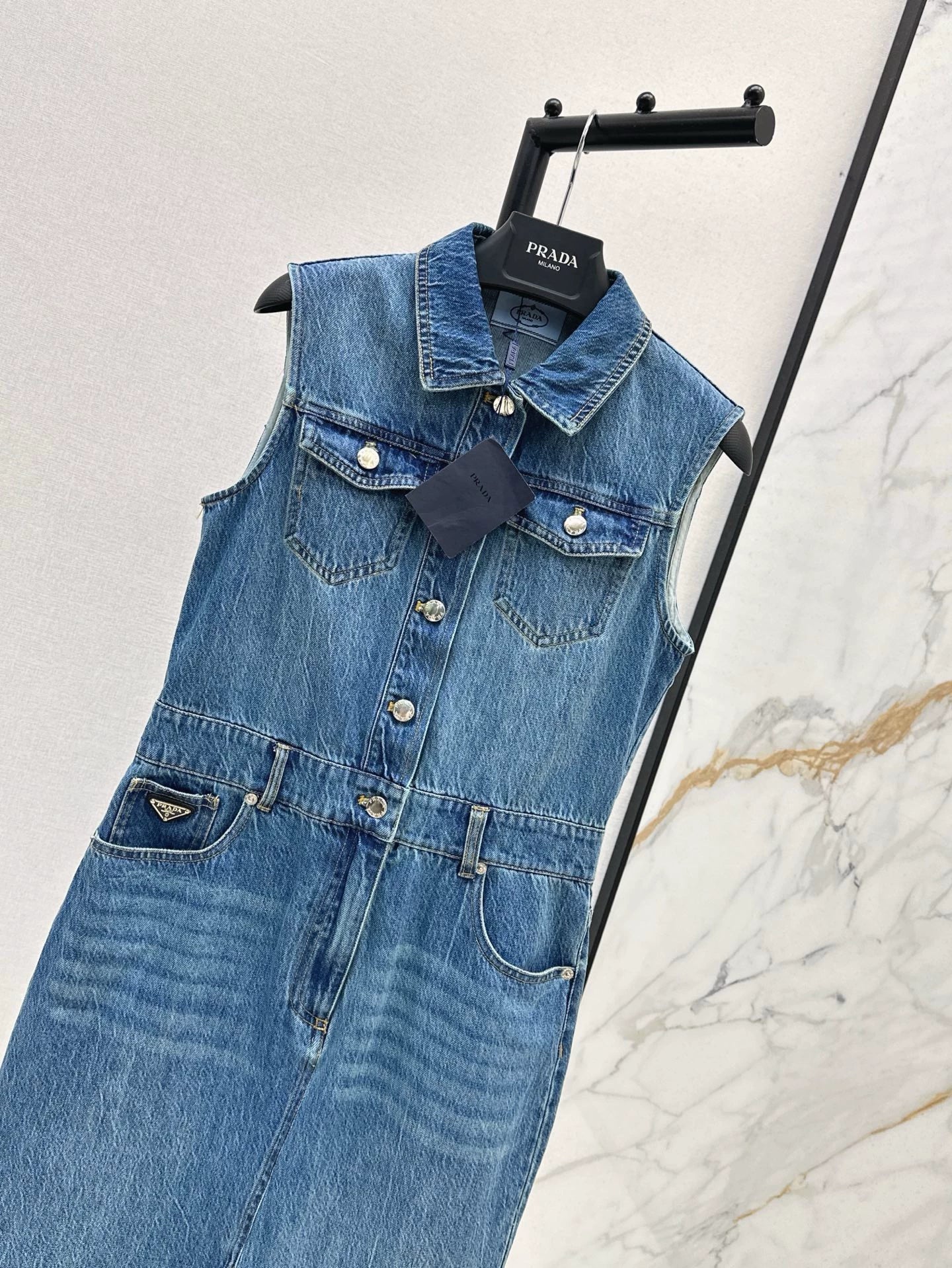 P 25 Spring/Summer New Sleeveless Denim Dresses