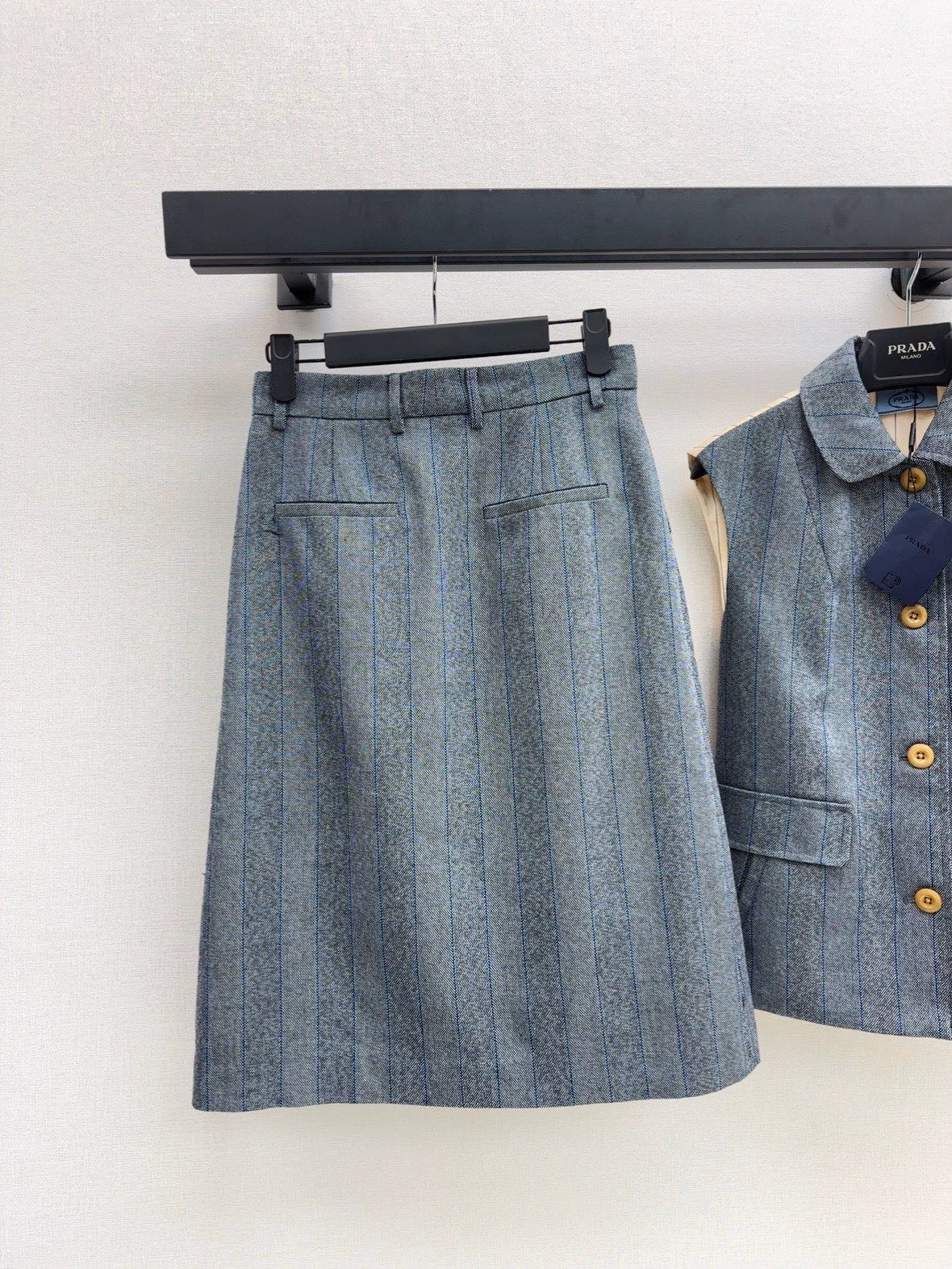 p 25 Latest Splicing Practice Vest Jacket ➕Striped Suit Mid-Length Half Skirt