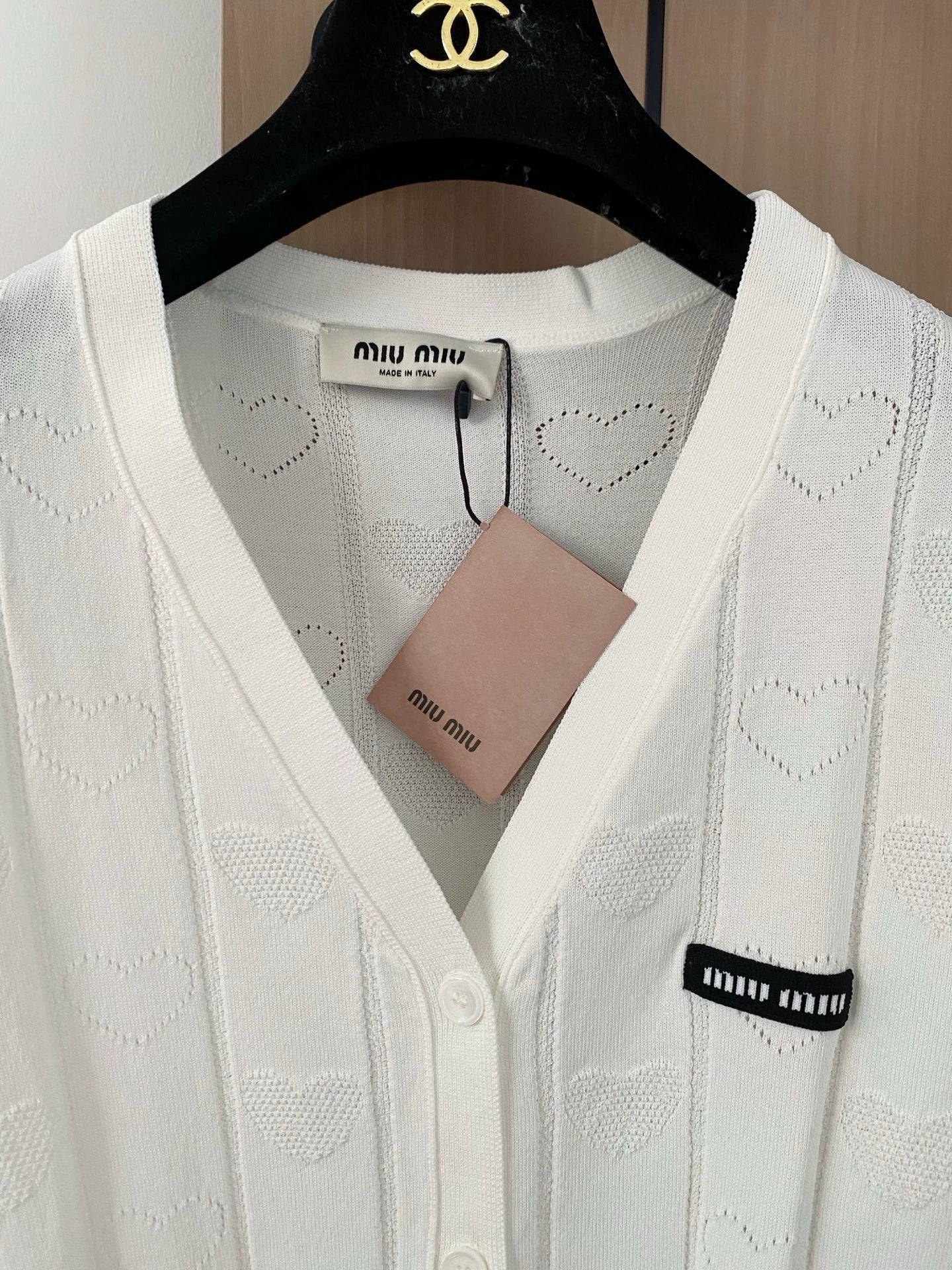M 25 White, Pink Short Sleeve Cardigan