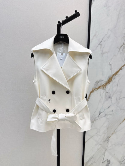 D 25 New Embroidery Bee Embellished Lapel Vest