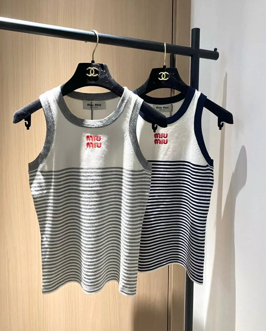 M 25 new striped vest