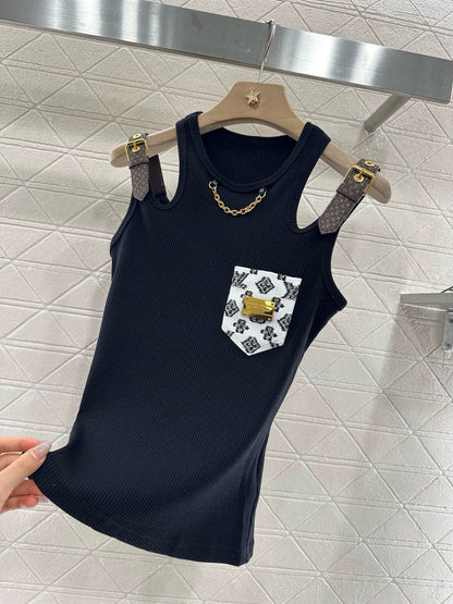 1ou 25 Leather shoulder strap with chain and cotton vest