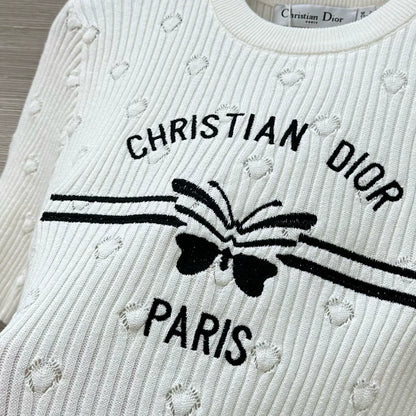 D 25 Early Spring Resort New Embroidered Knit Short Sleeve