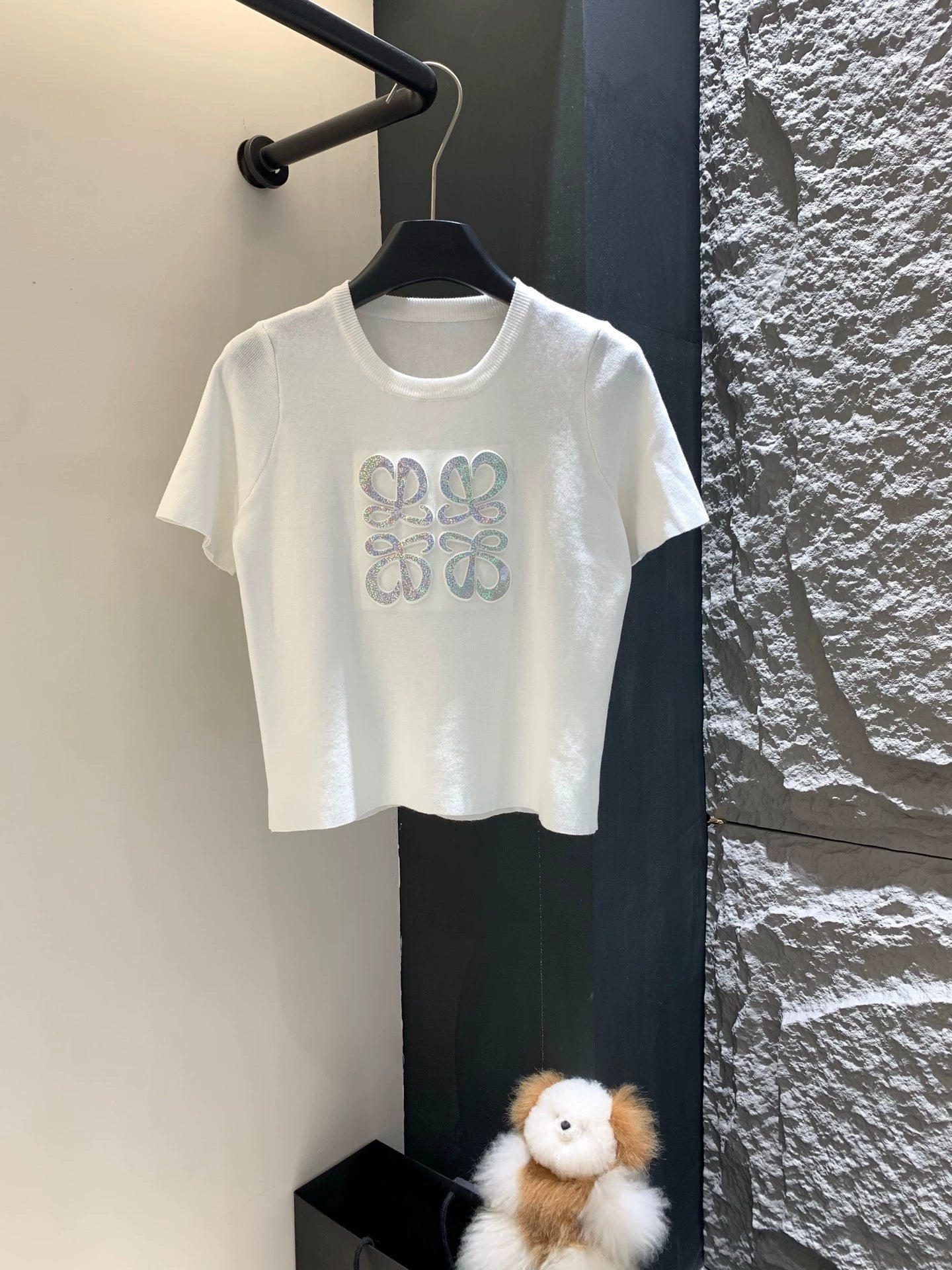 LO 25 Bright Logo Knit Short Sleeve